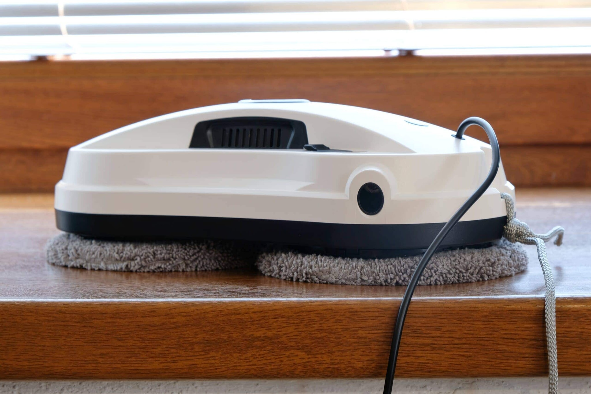 robotický čistič okien Aerium Dewis R480 recenzia