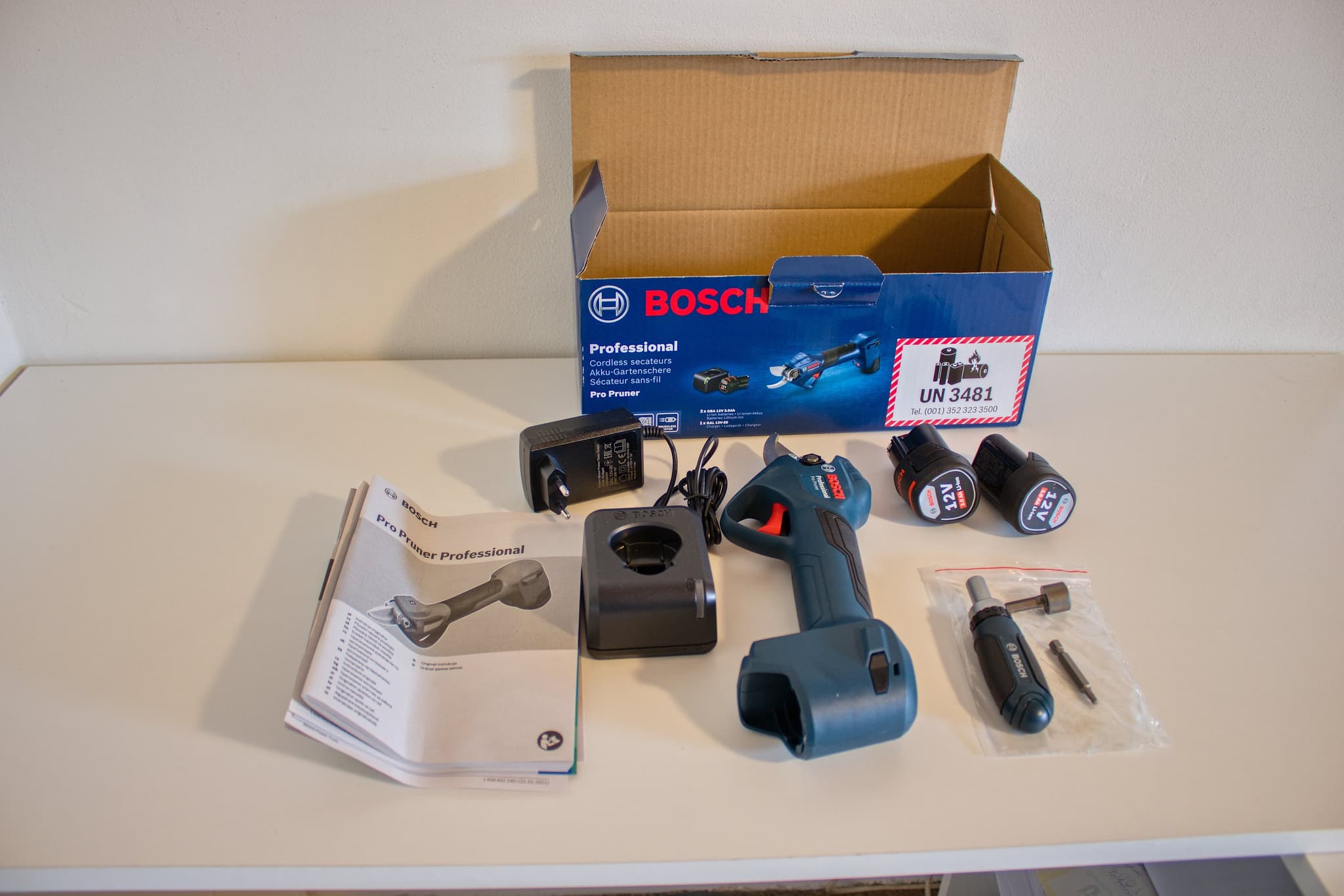 Aku záhradné nožnice Bosch Pro Pruner Professional, balenie