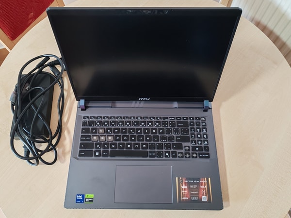 MSI Vector 16 HX AI A2XWHG-095CZ