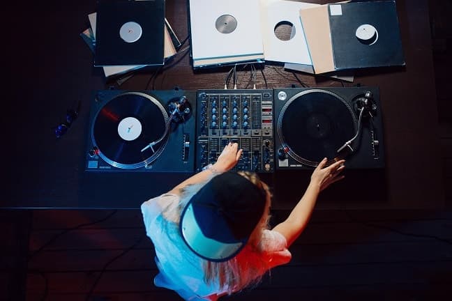 Mixazny-pult.jpg
