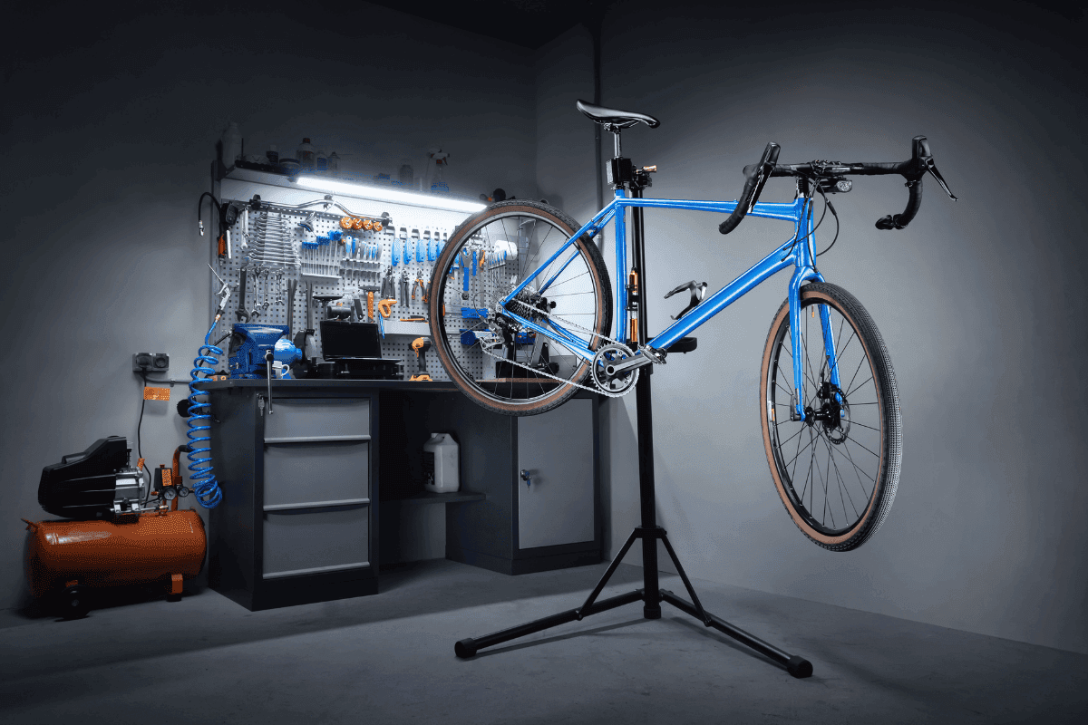 montazny stojan na bicykel modry