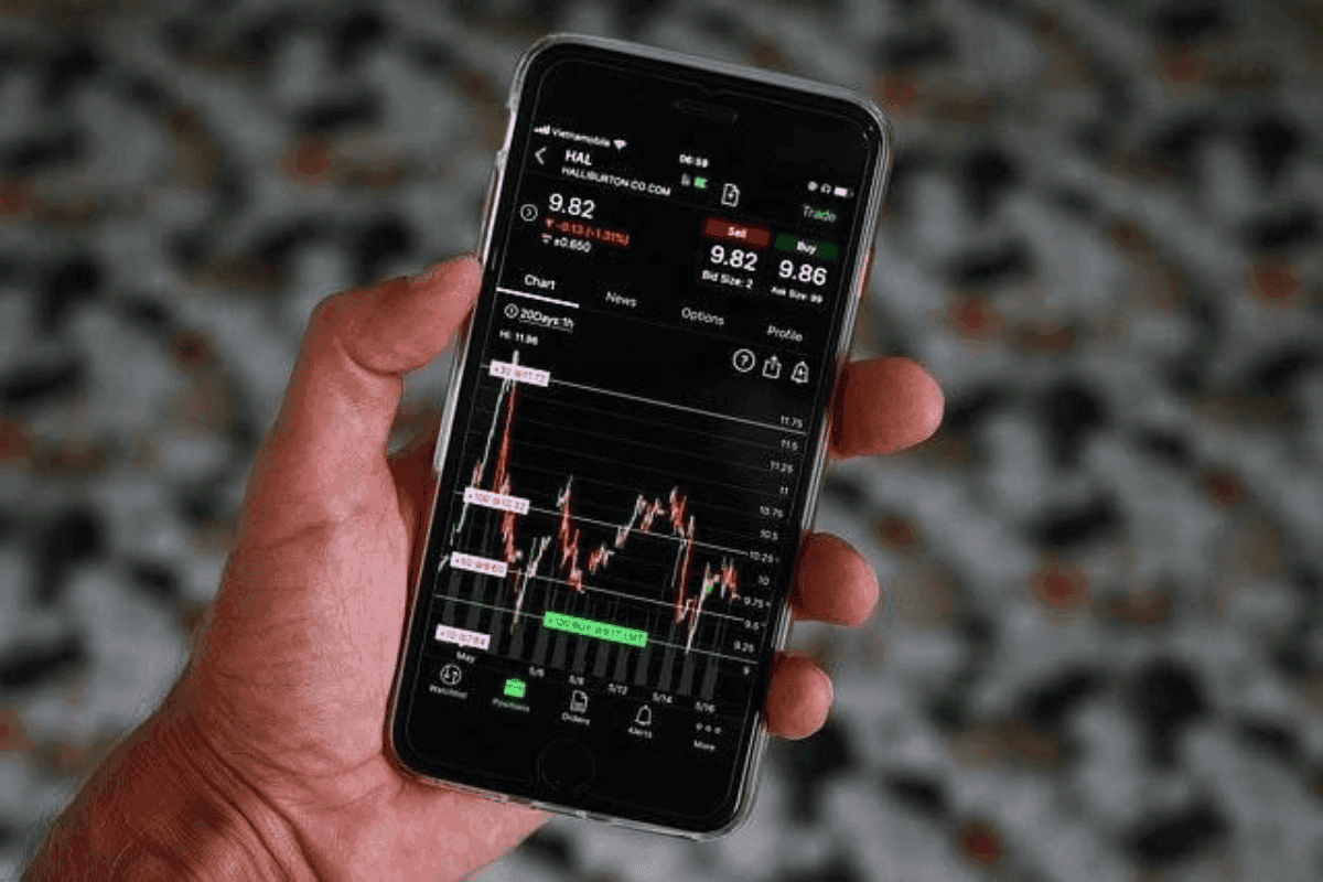 online-investovanie-a-frakcne-akcie-s-XTB