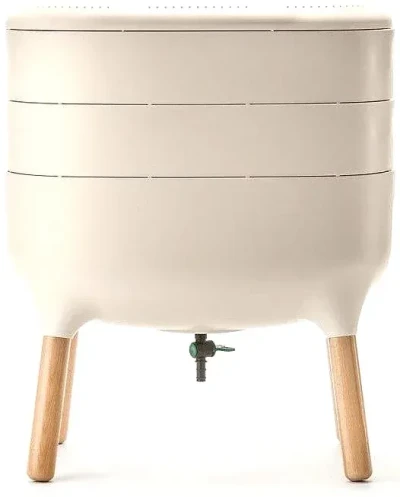 Plastia VermiUrbalive