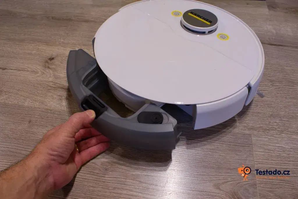 Robotický vysavač Kärcher RCV 5 nádoba na vodu recenze vysavače