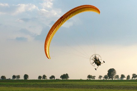 Motorový paragliding ako zážitkový darček
