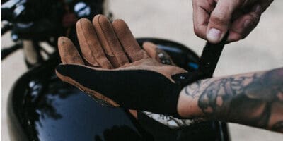 Najlepšie rukavice na motorku – porovnanie a recenzie 2023